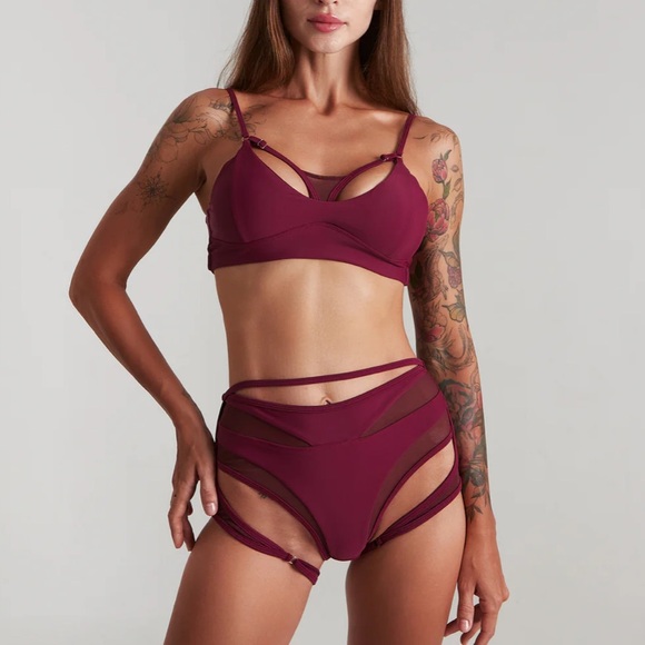 EUC Harna Wear Fierce Top - Wine,  Size S - Picture 8 of 9